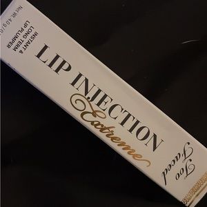 Too Faced Lip Injection Extreme